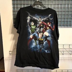 Super Friends Size: XL {46-48} Shirt . Batman . Flash . Green Hornet . Superman